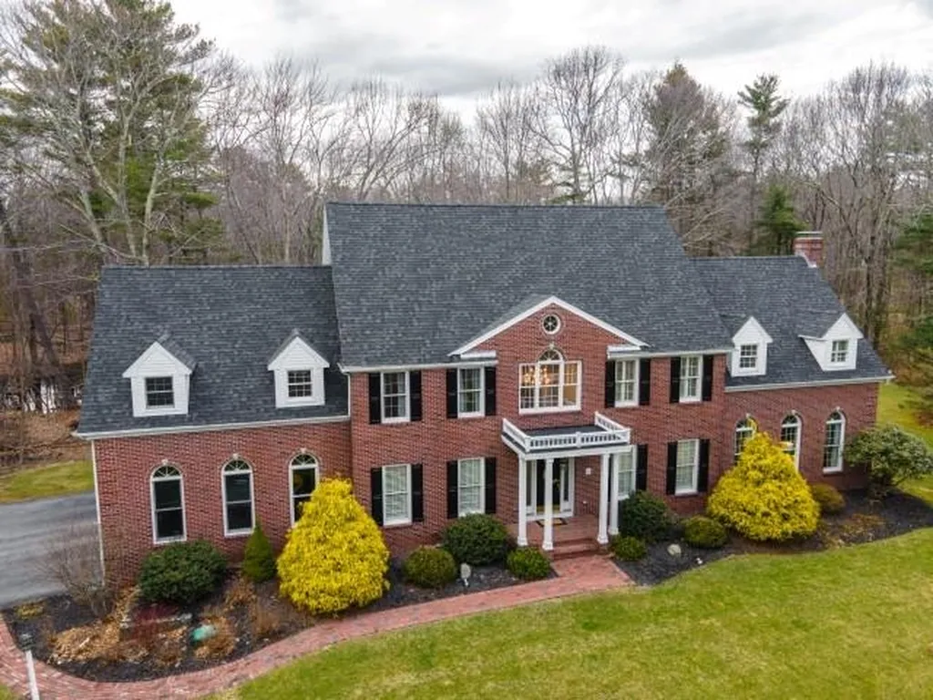 7 Hunter Drive Hampton NH 03842