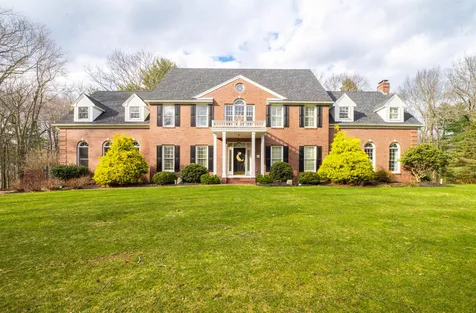 7 Hunter Drive Hampton NH 03842