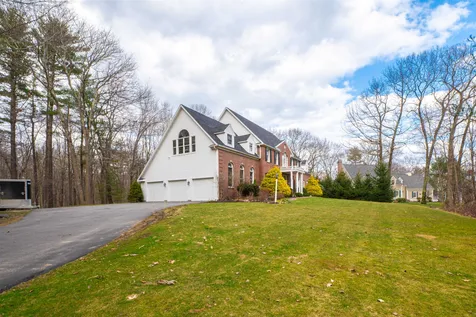 7 Hunter Drive Hampton NH 03842