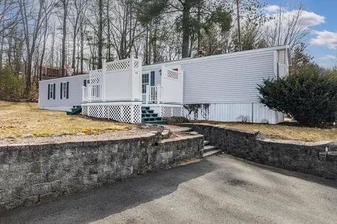 40 Gooseberry Circle Rochester NH 03867