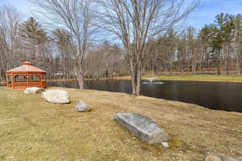 40 Gooseberry Circle Rochester NH 03867