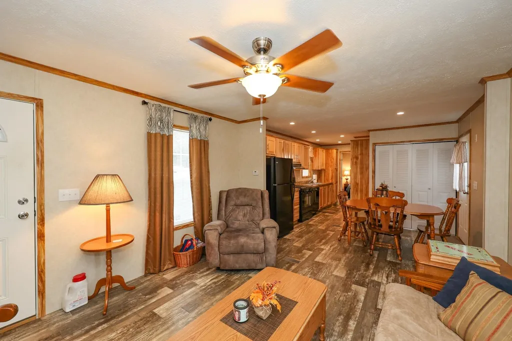 9 Mark Drive Allenstown NH 03275