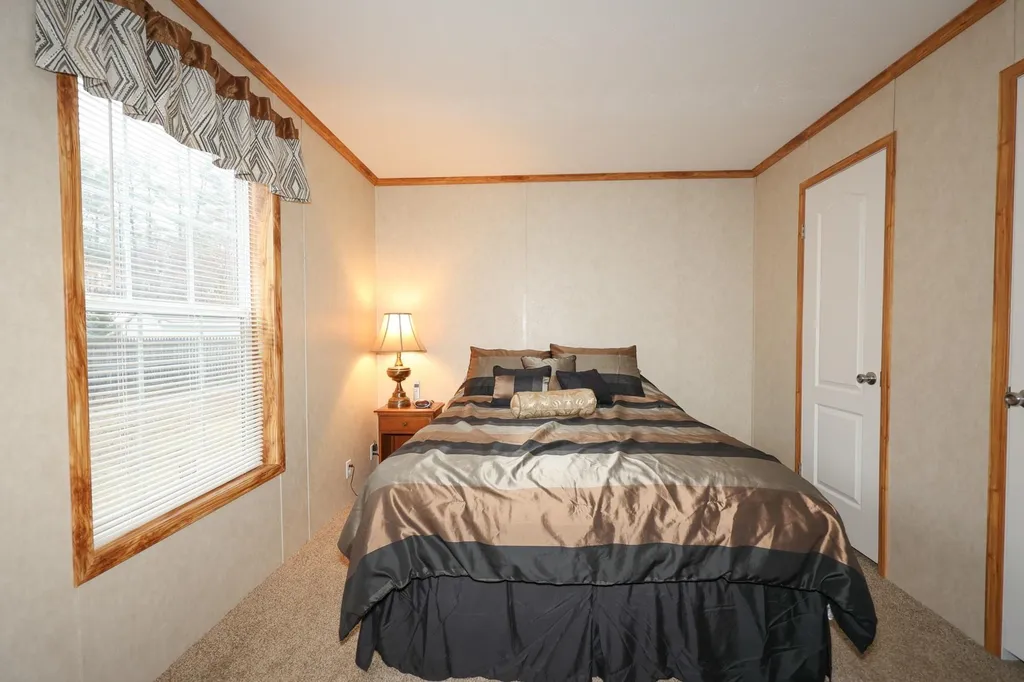 9 Mark Drive Allenstown NH 03275
