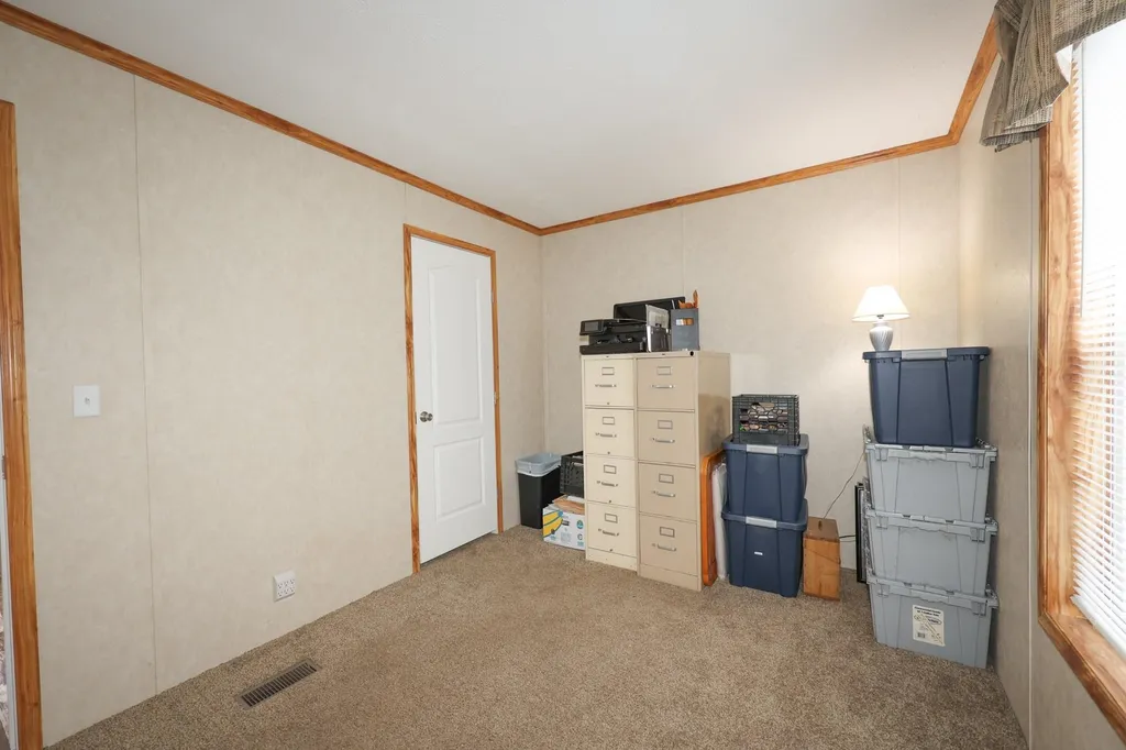 9 Mark Drive Allenstown NH 03275