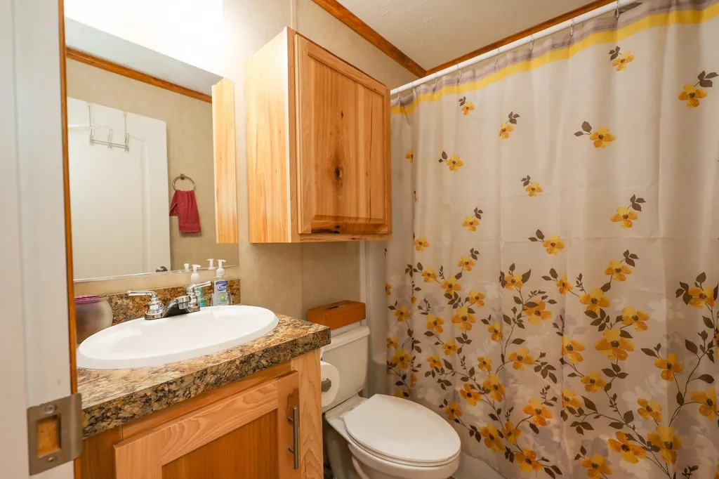 9 Mark Drive Allenstown NH 03275