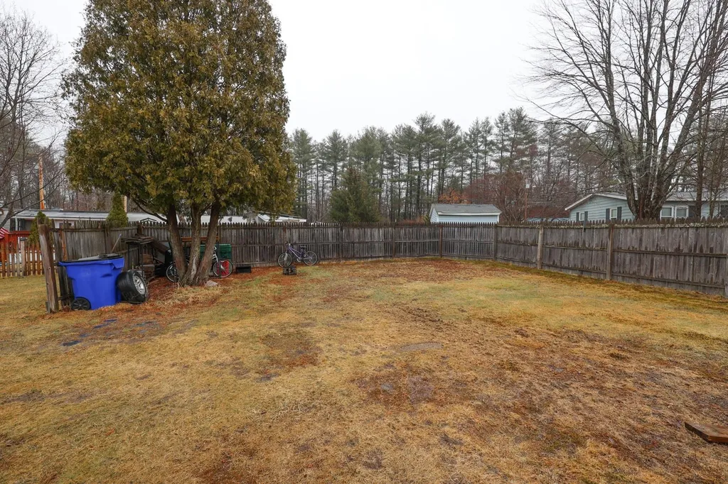 9 Mark Drive Allenstown NH 03275