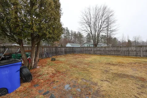 9 Mark Drive Allenstown NH 03275