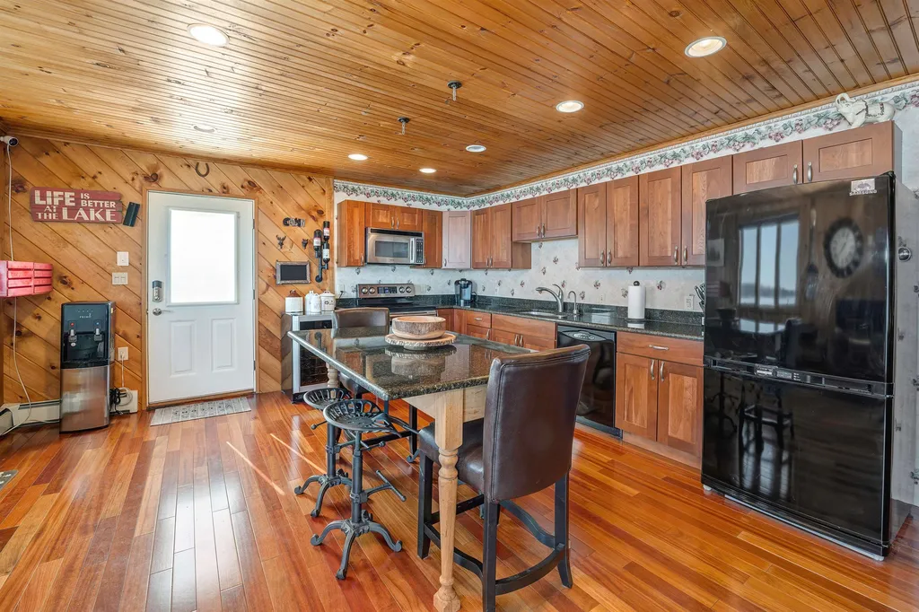 39-49 Methodist Circle Laconia NH 03246