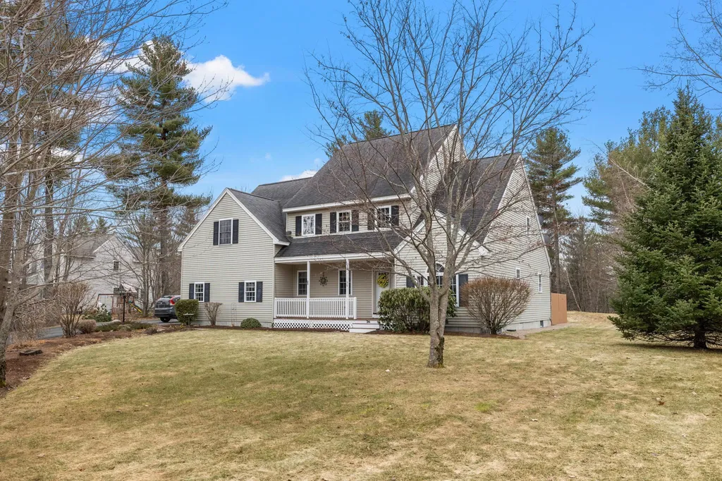 36 Village Corner Road Wolfeboro NH 03894