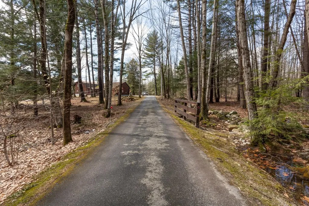 29 Fieldstone Circle Weare NH 03281