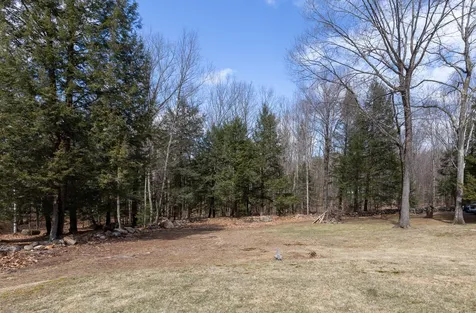 29 Fieldstone Circle Weare NH 03281
