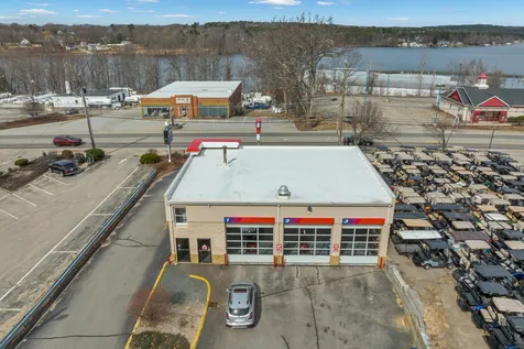 1145-1147 Union Avenue Laconia NH 03246