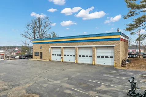 1145-1147 Union Avenue Laconia NH 03246