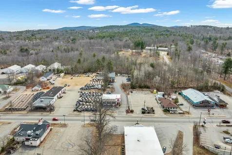 1145-1147 Union Avenue Laconia NH 03246