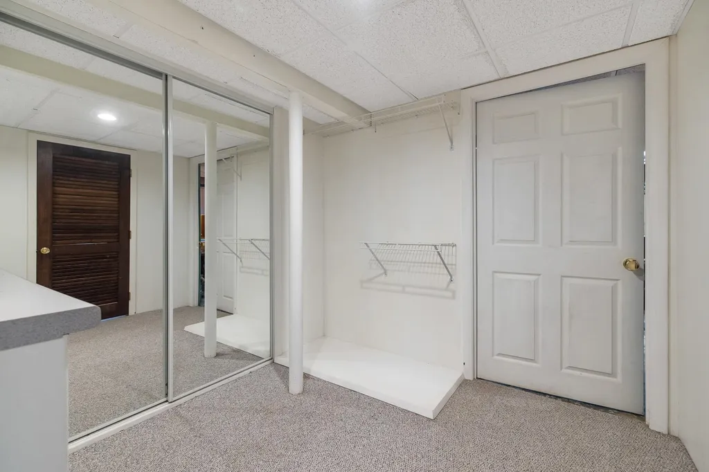 14 Suzanne Drive Portsmouth NH 03801