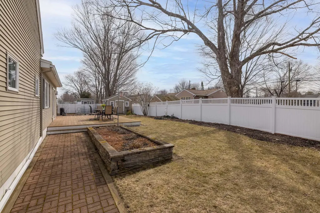 14 Suzanne Drive Portsmouth NH 03801