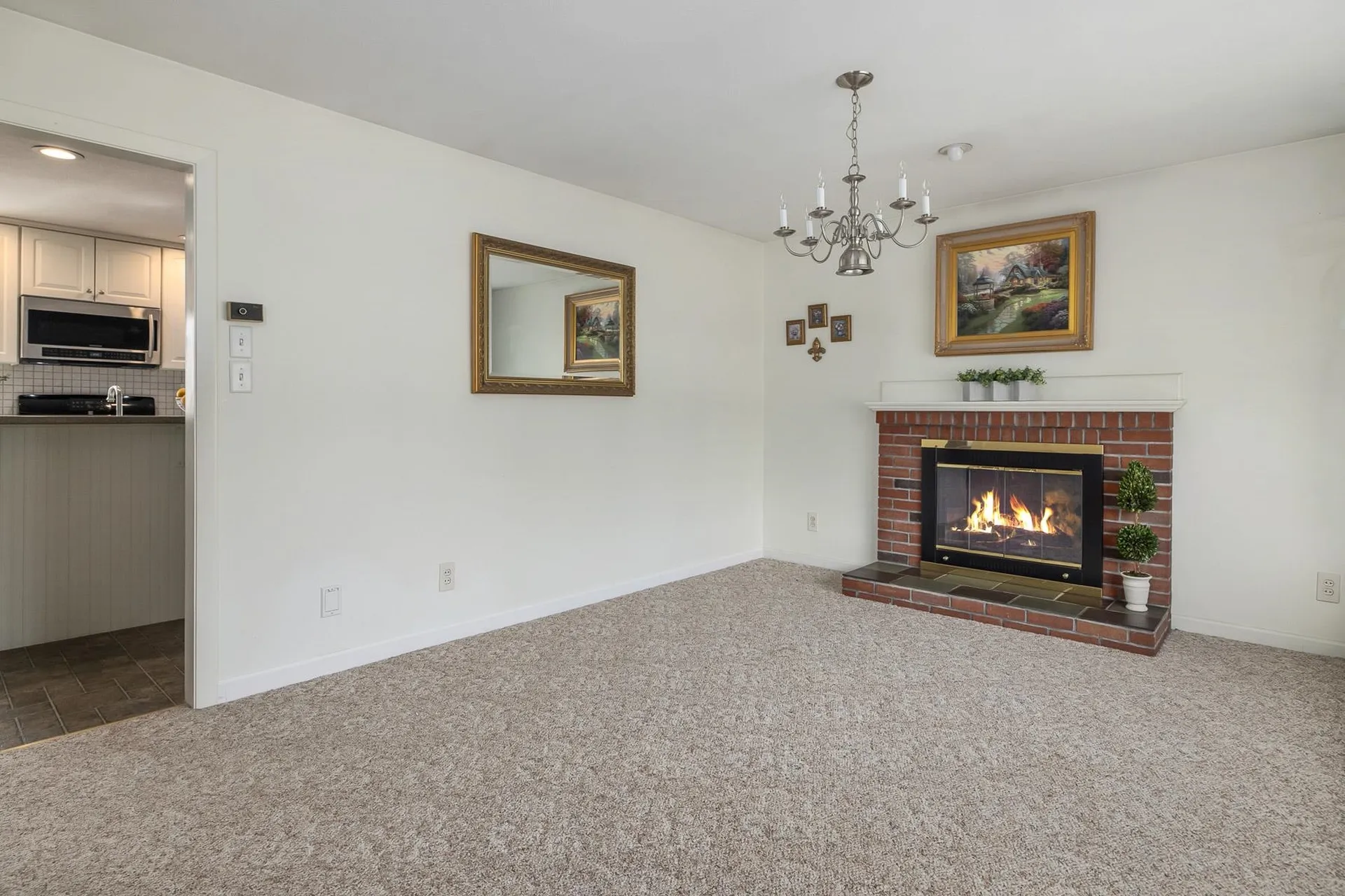 14 Suzanne Drive Portsmouth NH 03801