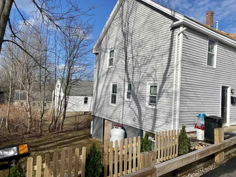 13 Lincoln Street Somersworth NH 03878