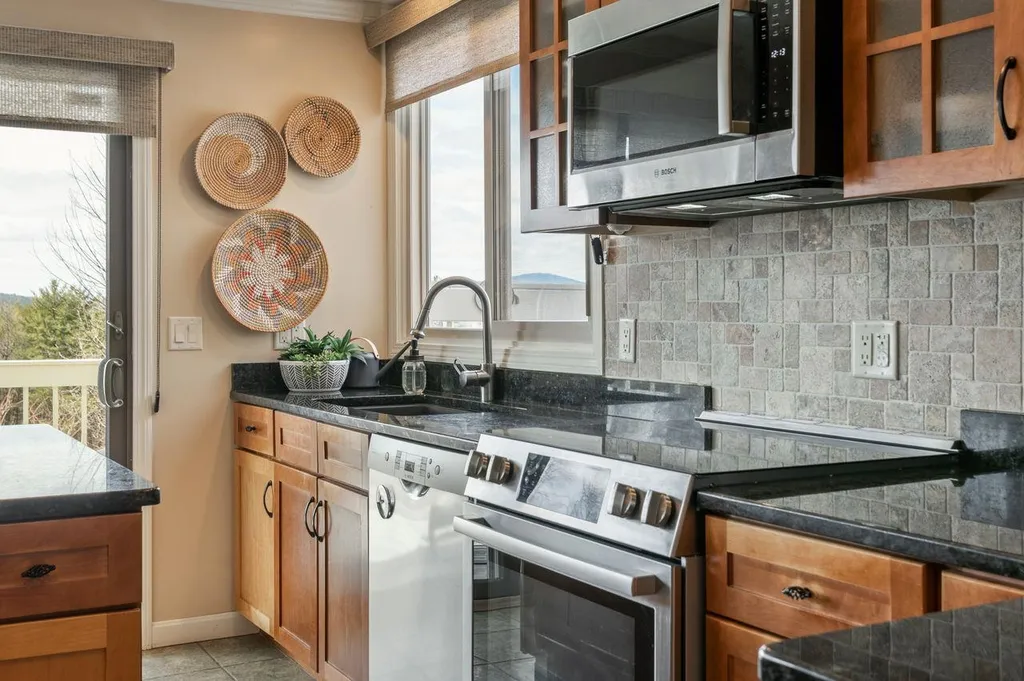 576 Northwest Road Canterbury NH 03224