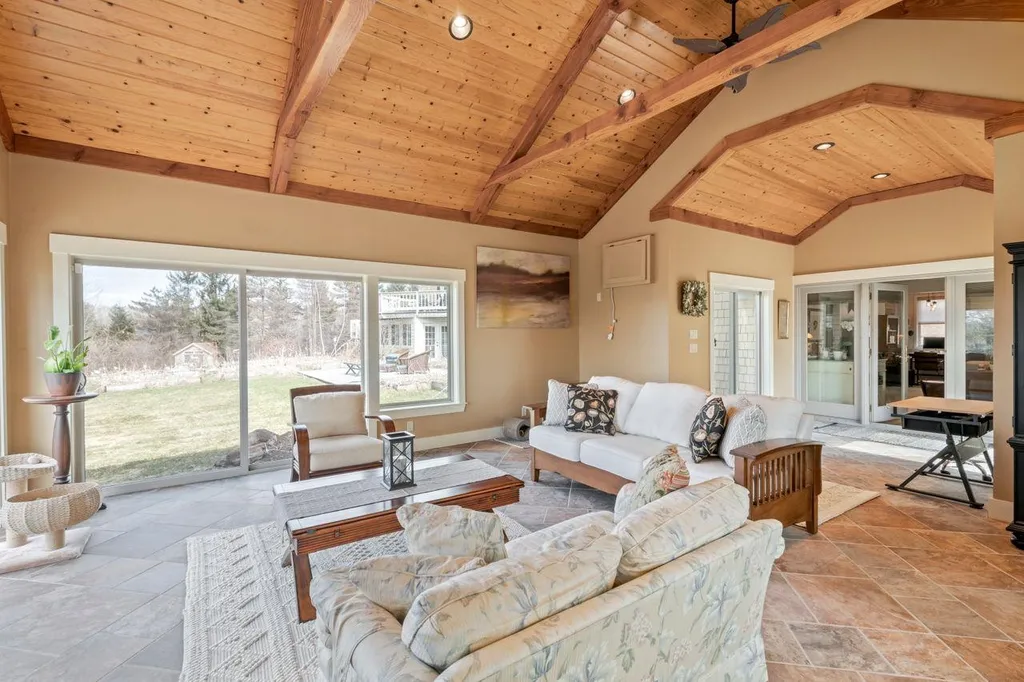 576 Northwest Road Canterbury NH 03224