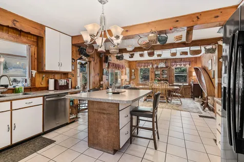 11 Northwest Lane Sunapee NH 03782