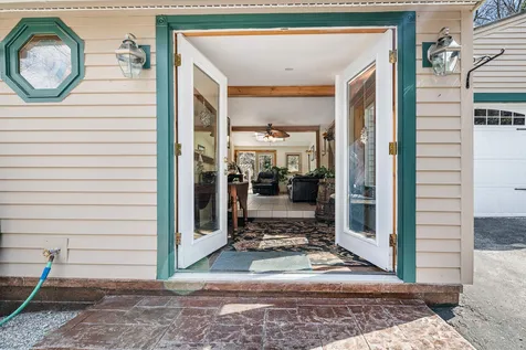 11 Northwest Lane Sunapee NH 03782