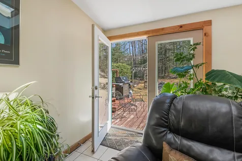 11 Northwest Lane Sunapee NH 03782