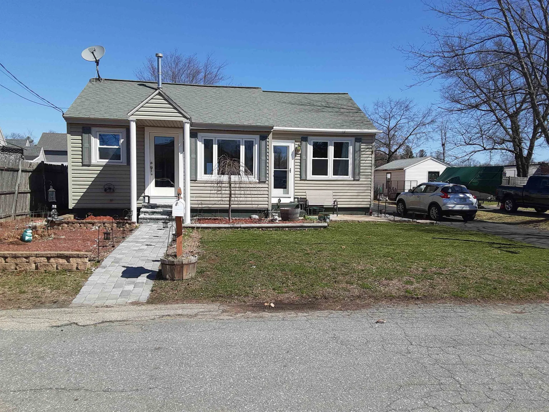 6 Broadview Avenue Nashua NH 03064