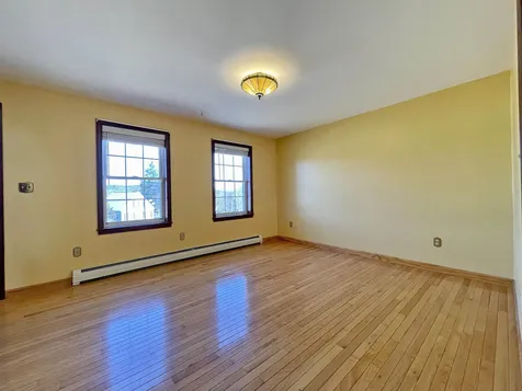 132 Sherwood Circle Brattleboro VT 05301