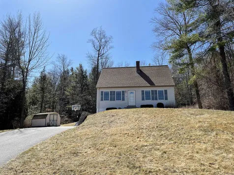 132 Sherwood Circle Brattleboro VT 05301