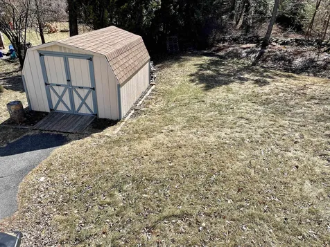 132 Sherwood Circle Brattleboro VT 05301