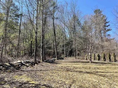 132 Sherwood Circle Brattleboro VT 05301