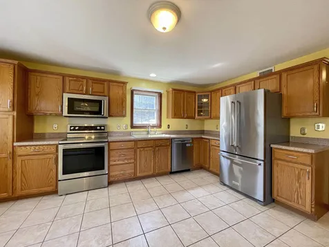 132 Sherwood Circle Brattleboro VT 05301