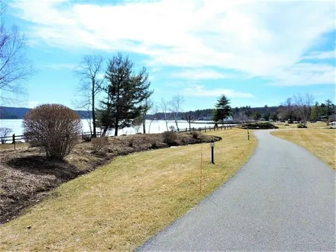 42 Foliage Lane Laconia NH 03246