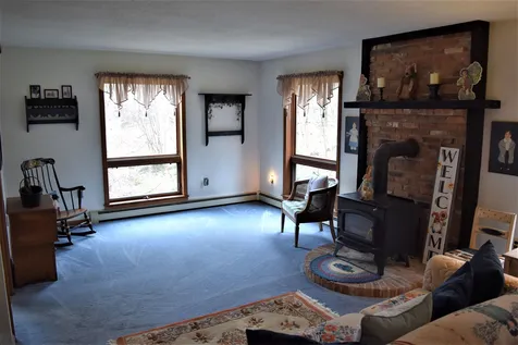 123 Sunny Oaks Terrace Strafford NH 03884