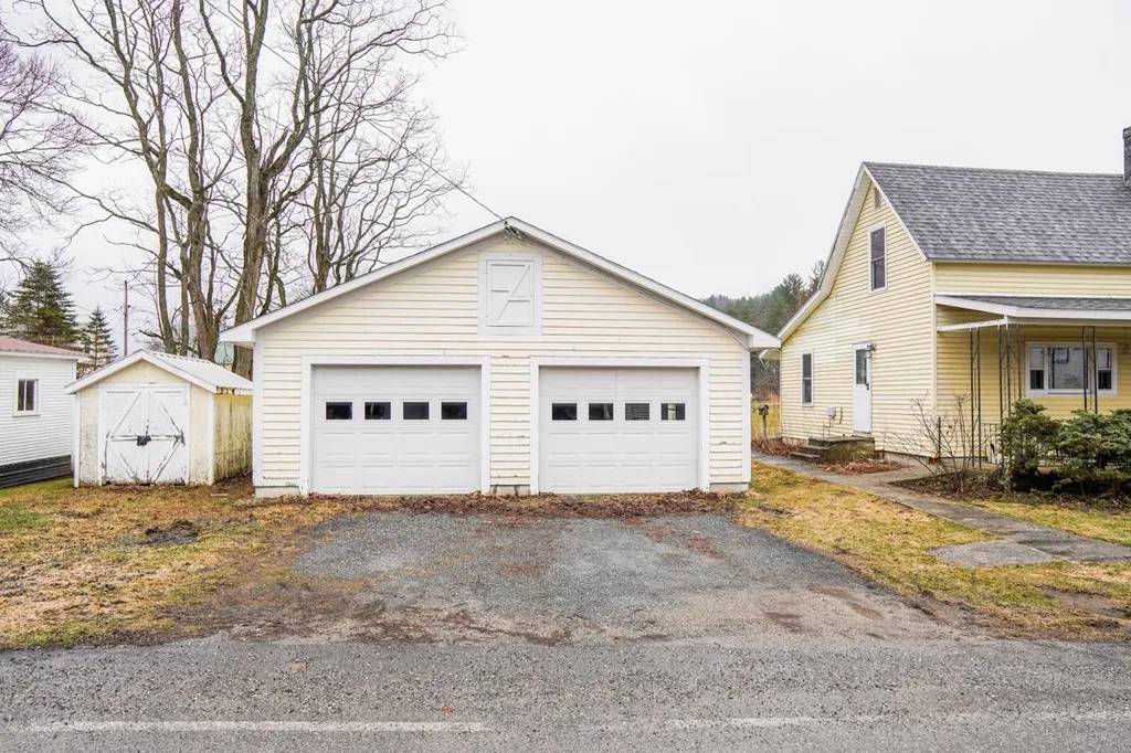 57 Creamery Street Lincoln VT 05443