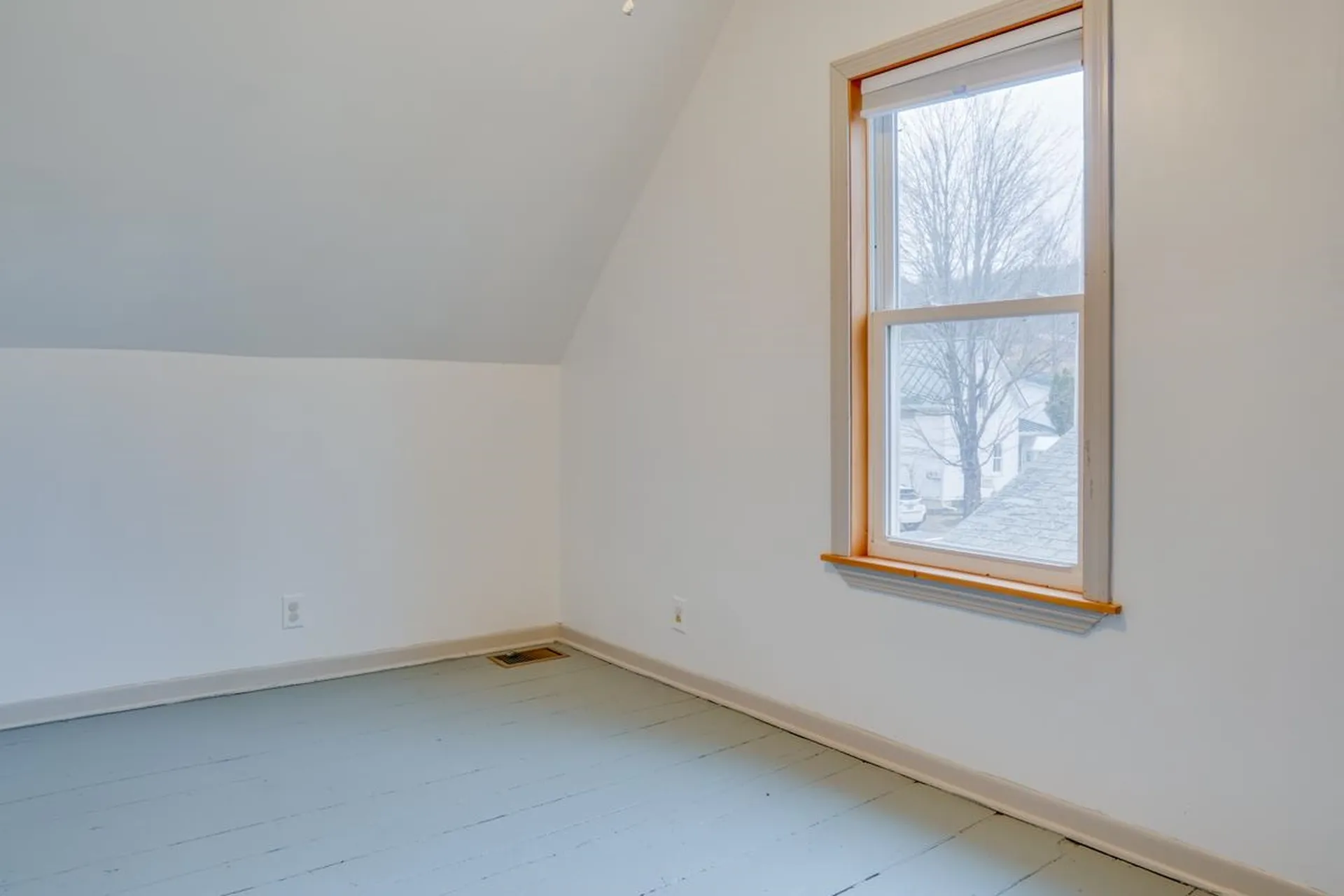 57 Creamery Street Lincoln VT 05443