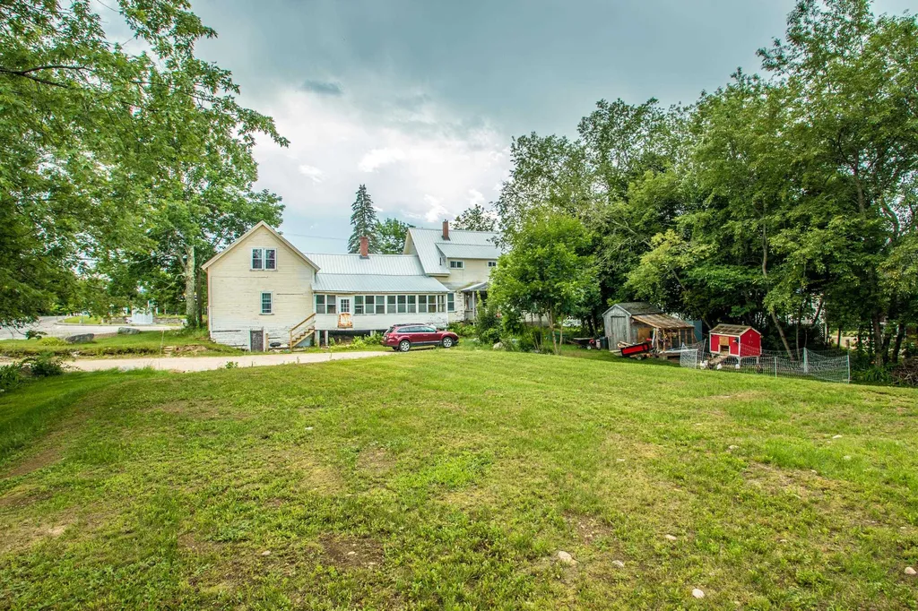 14 Main Street Tamworth NH 03886