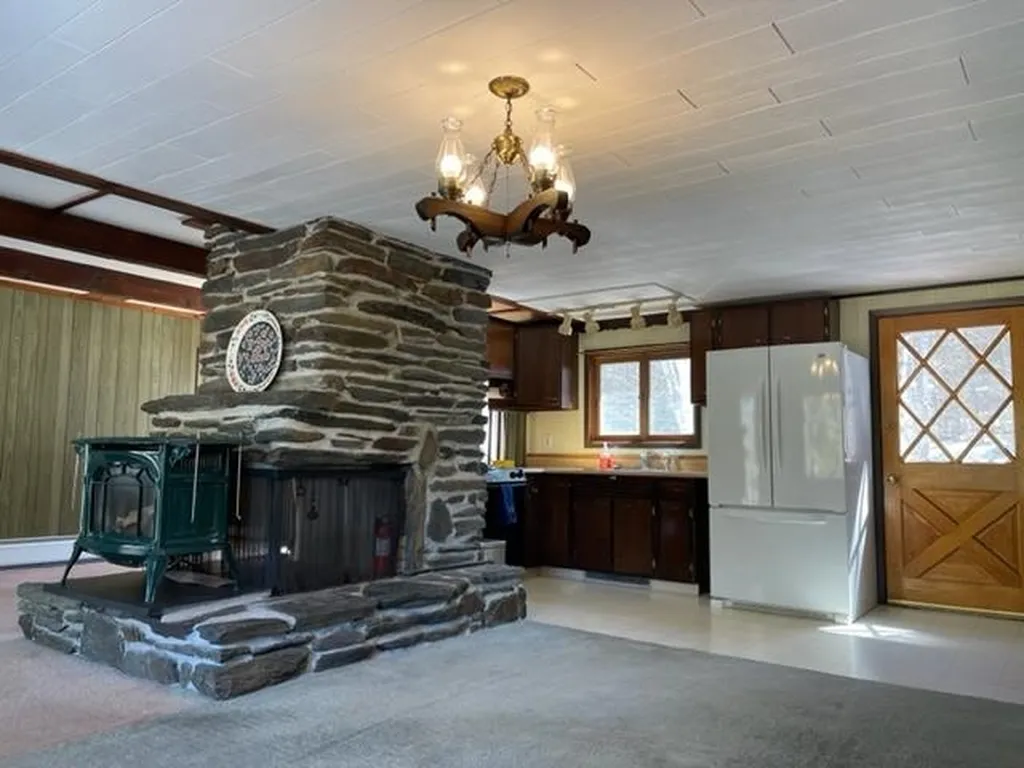 5634 North Road Royalton VT 05032-6220