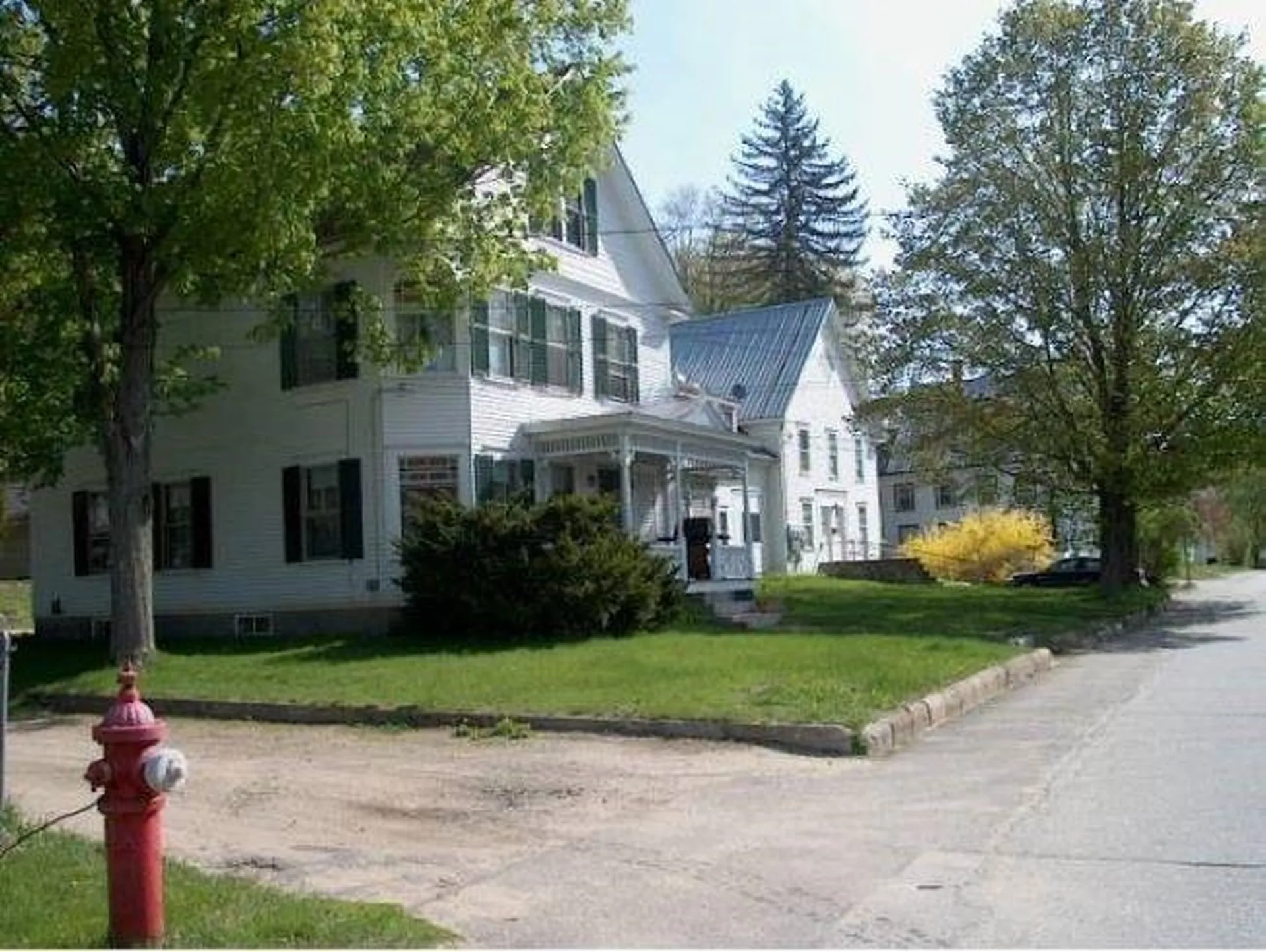 33 Spring Street Bristol NH 03222