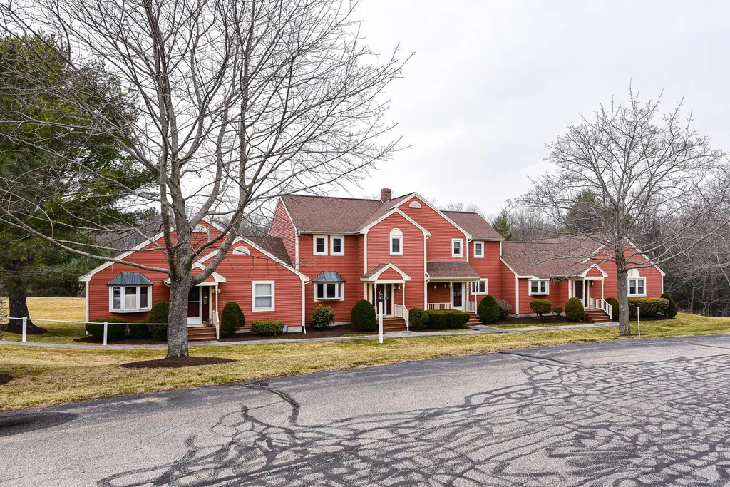 102 Katie Lane Dover NH 03820