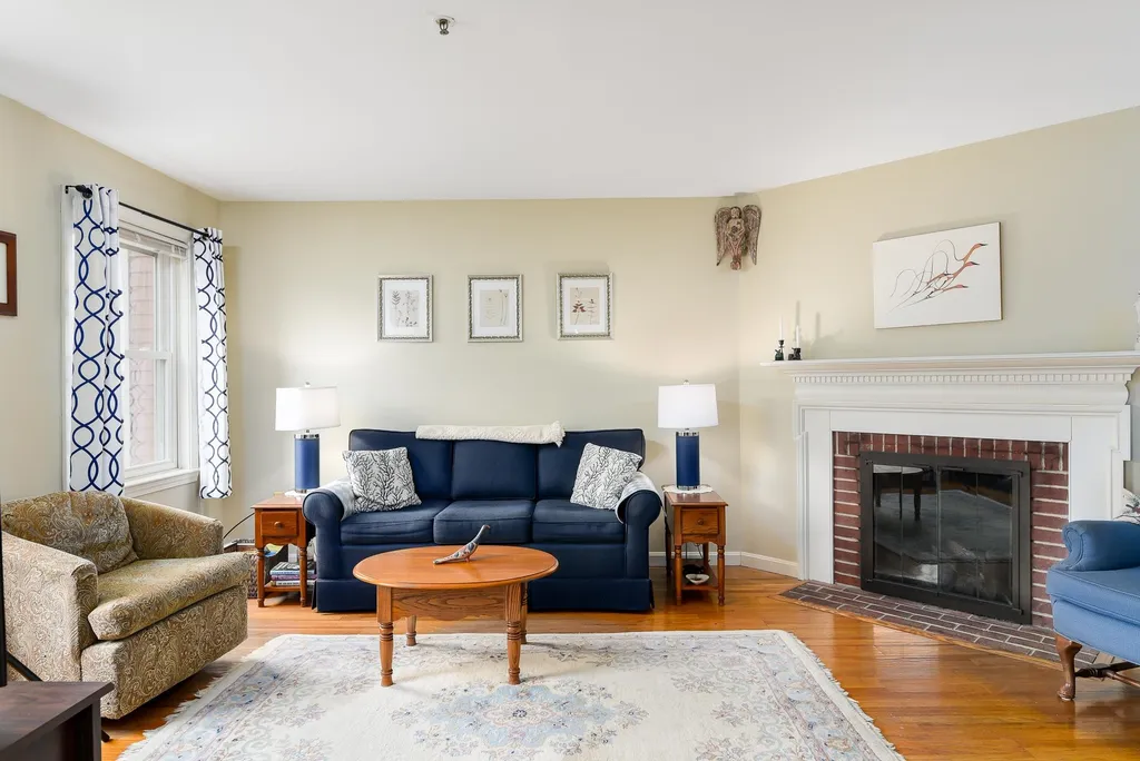 102 Katie Lane Dover NH 03820