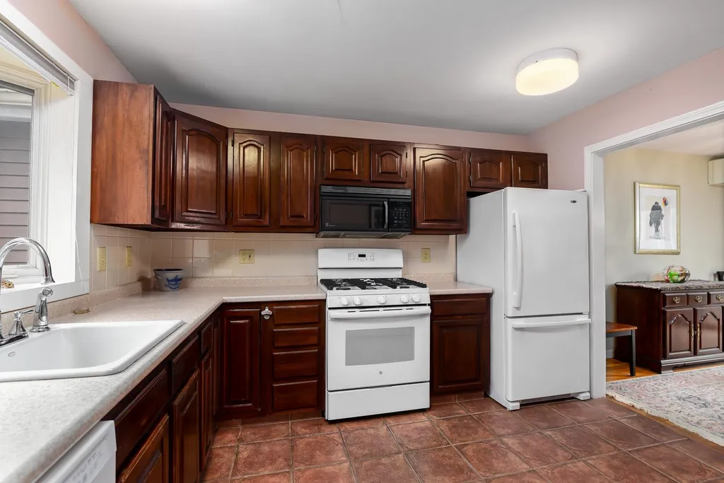 102 Katie Lane Dover NH 03820