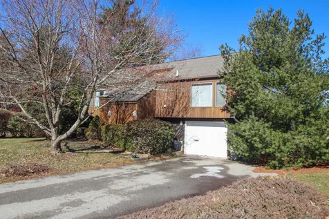 1 Boxwood Circle Milford NH 03055