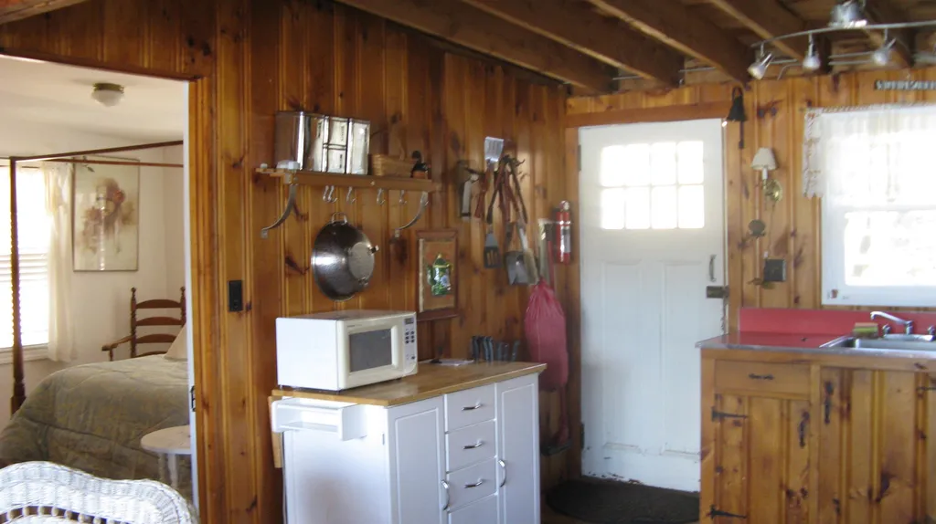27 Georges Road Alton NH 03809