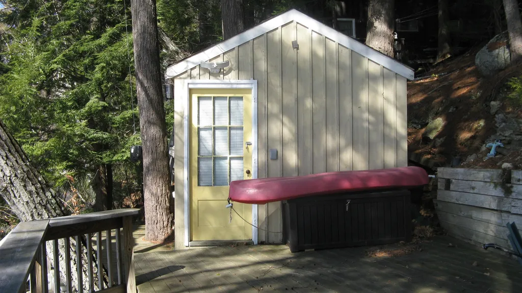 27 Georges Road Alton NH 03809