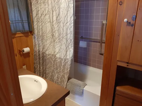 25 Island View Road Gilford NH 03249
