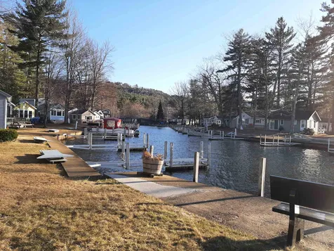 25 Island View Road Gilford NH 03249