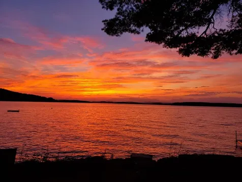 25 Island View Road Gilford NH 03249