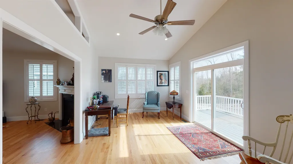 5 Mary Joe Lane Raymond NH 03077